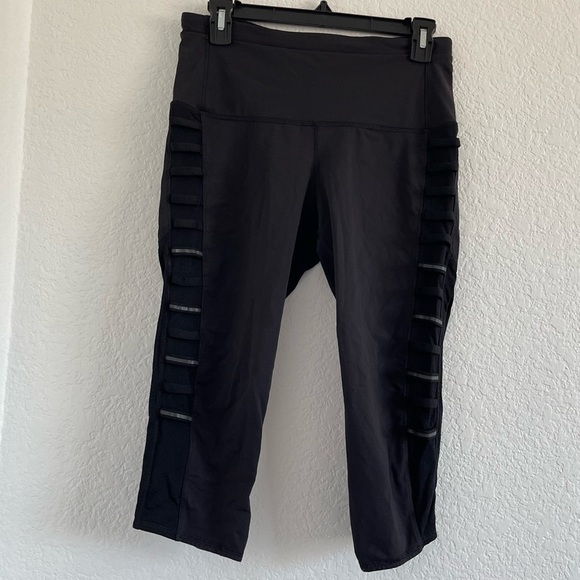 Lululemon crop legging - Picture 1 of 3